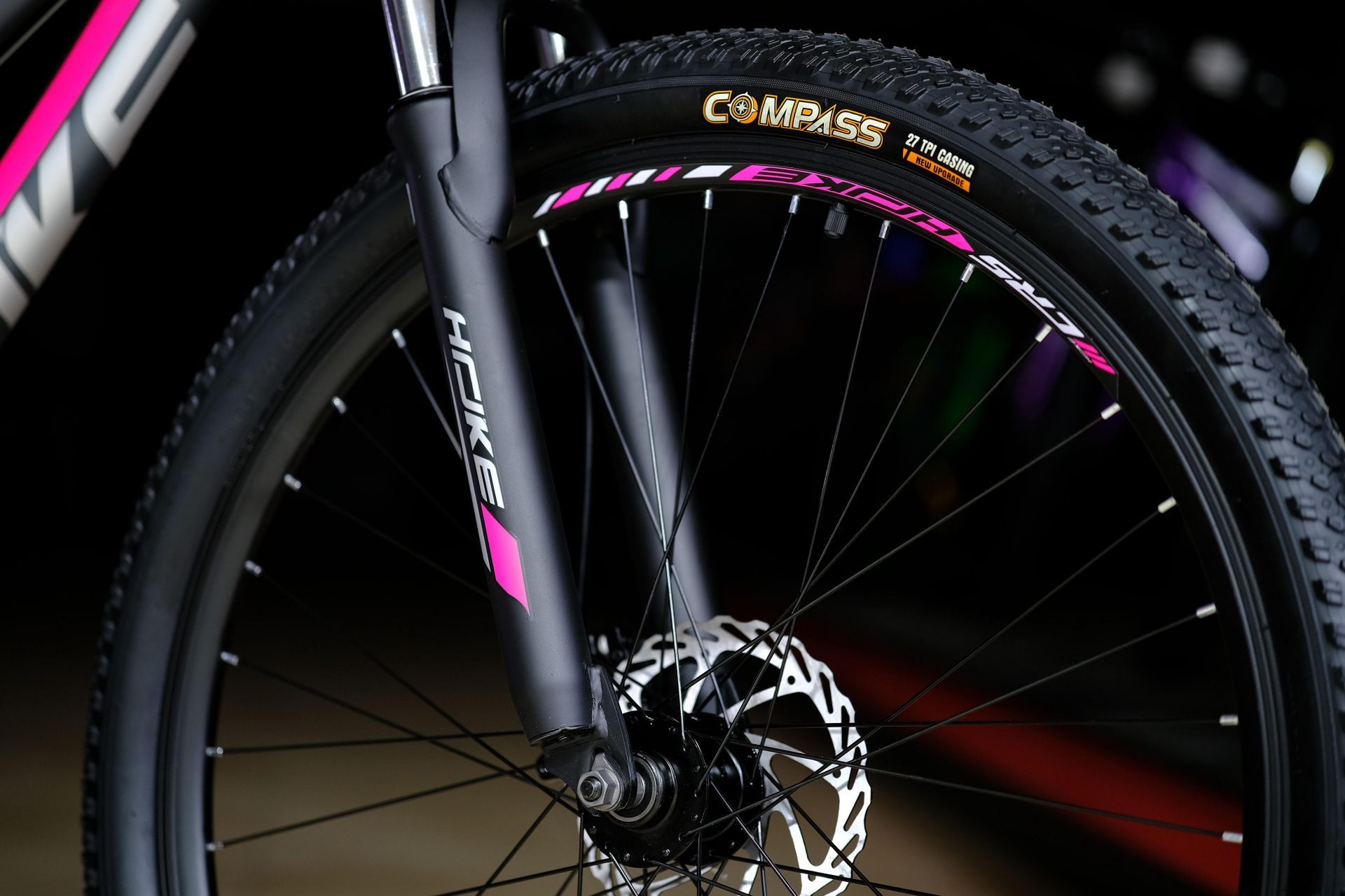 Обод 27.5 двойной, втулки стальные на промподштпниках
 HOKE Jade 100 MD матовый серый-розовый 15